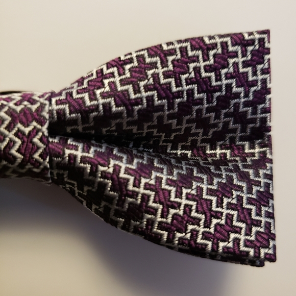 3/$25 - Appaman - Kids Bow Tie - Picture 4 of 11